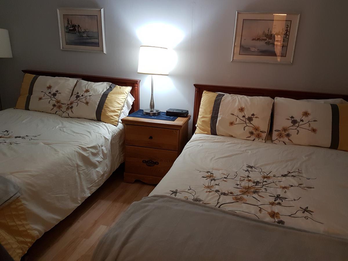 Pinecone Motel Sussex Luaran gambar