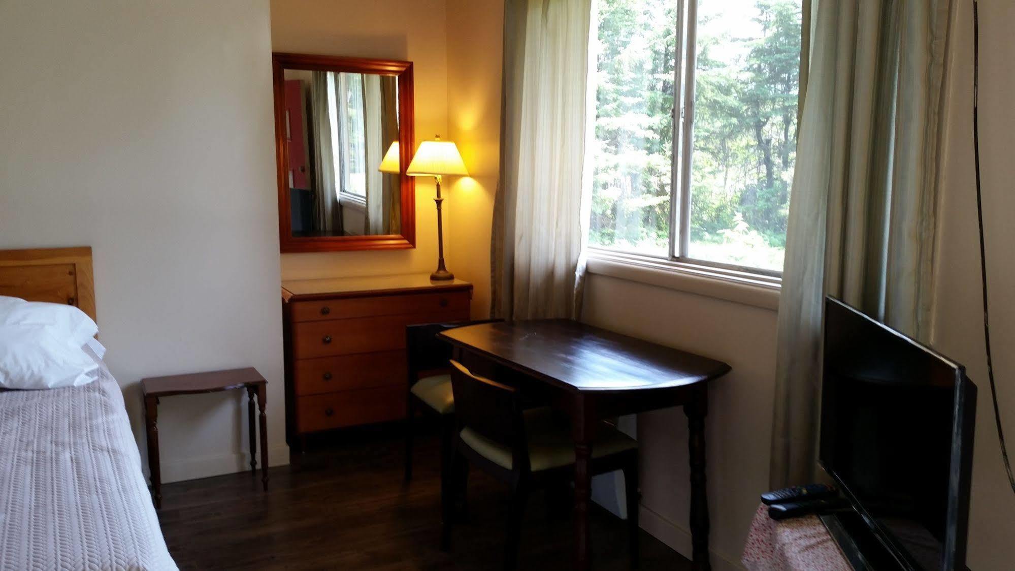 Pinecone Motel Sussex Luaran gambar