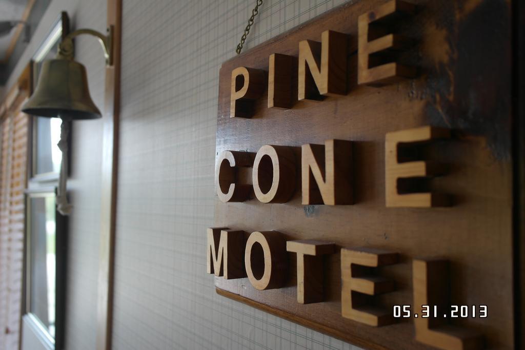 Pinecone Motel Sussex Luaran gambar